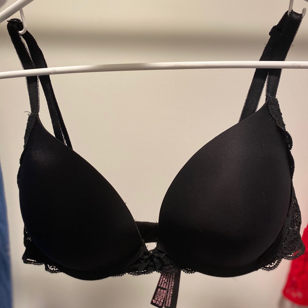 VICTORIA’S SECRET DREAM ANGELS PUSH UP BRA